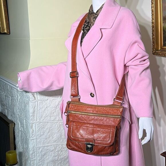 Roots Leather Side Saddle Cross Body Bag - Picture 4 of 16